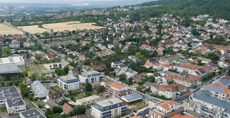 Pose de volets roulants à Chanteloup-les-Vignes : une prestation 100 % sur mesure