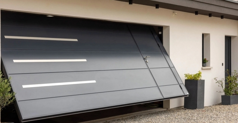 Les portes de garage sectionnelles et basculantes : avantages comparés