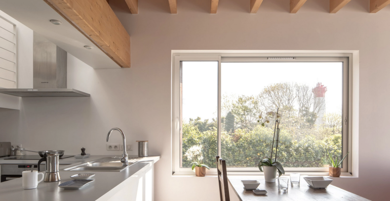 Comment entretenir vos menuiseries vitrées après un hiver rigoureux ?